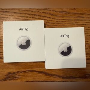 APPLE AIRTAGS‼️NEVER OPENED‼️